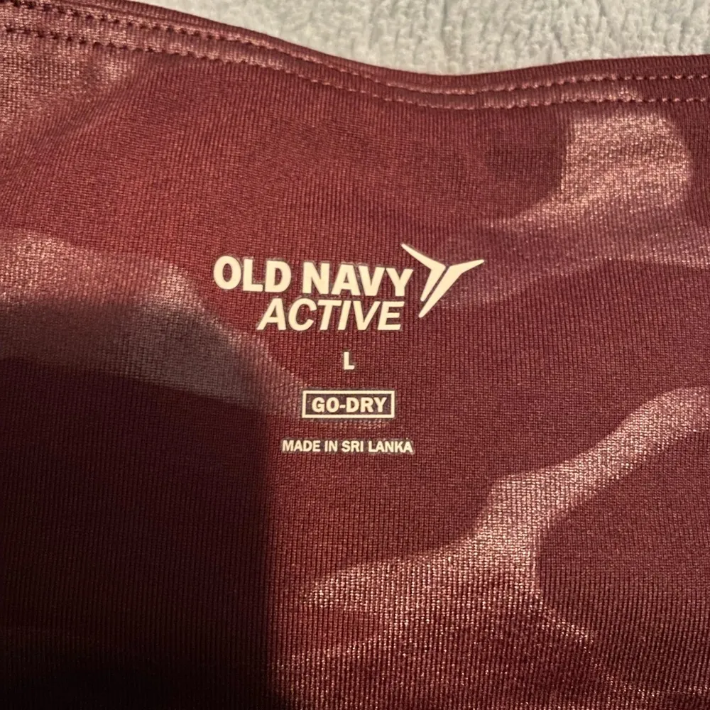 Old Navy  Active Biker Shorts - Image 3