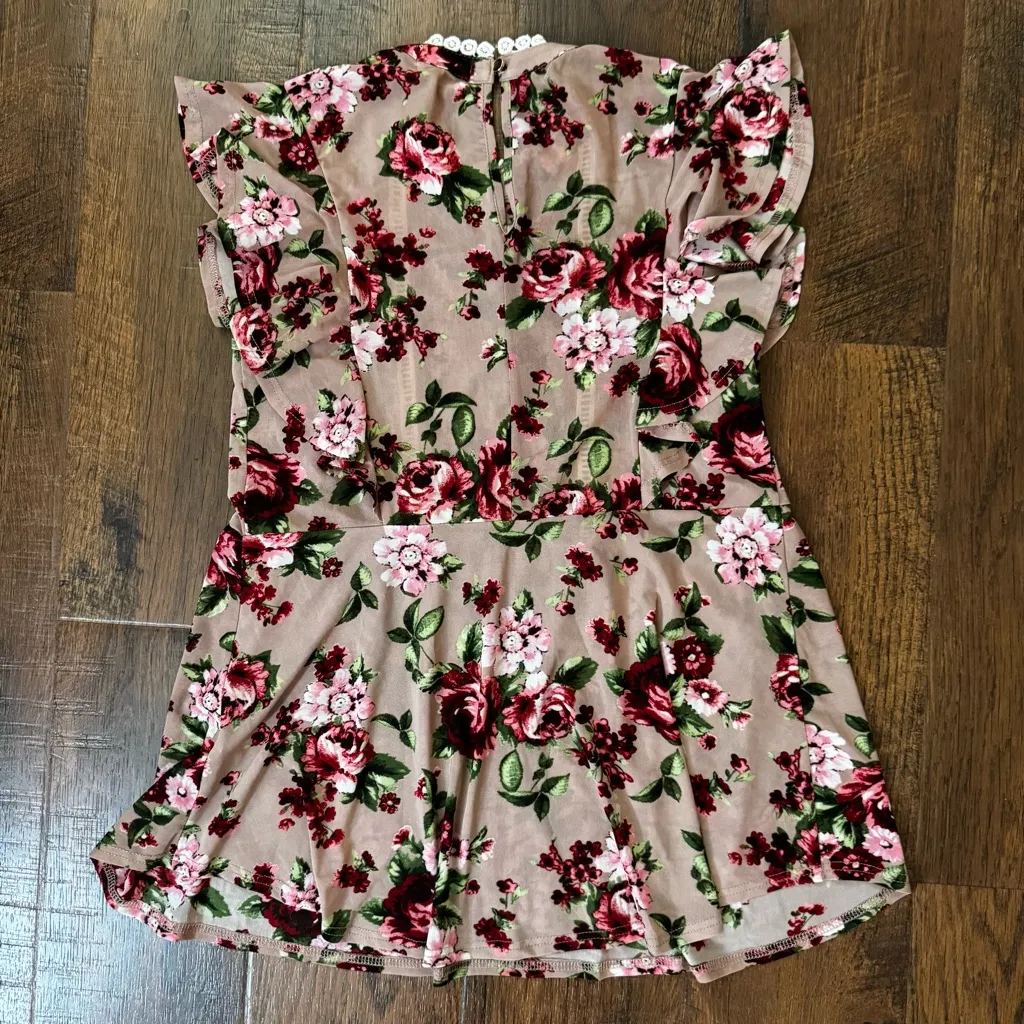 IVY ROSE baby doll floral print top with butterfly sleeves, size M Pink Size M - Image 4