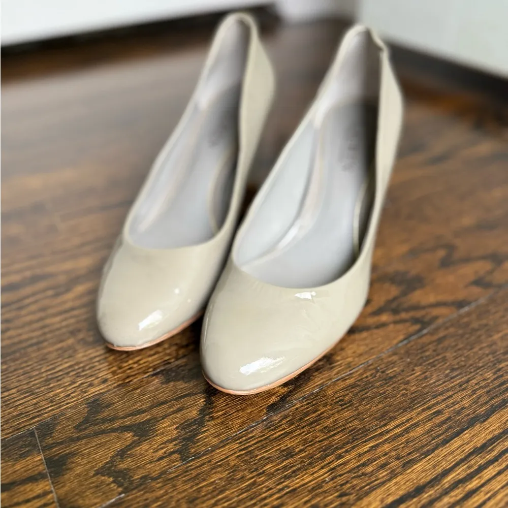 Lauren Ralph Lauren Taupe Heeled Shoes Size 8.5 - Image 2