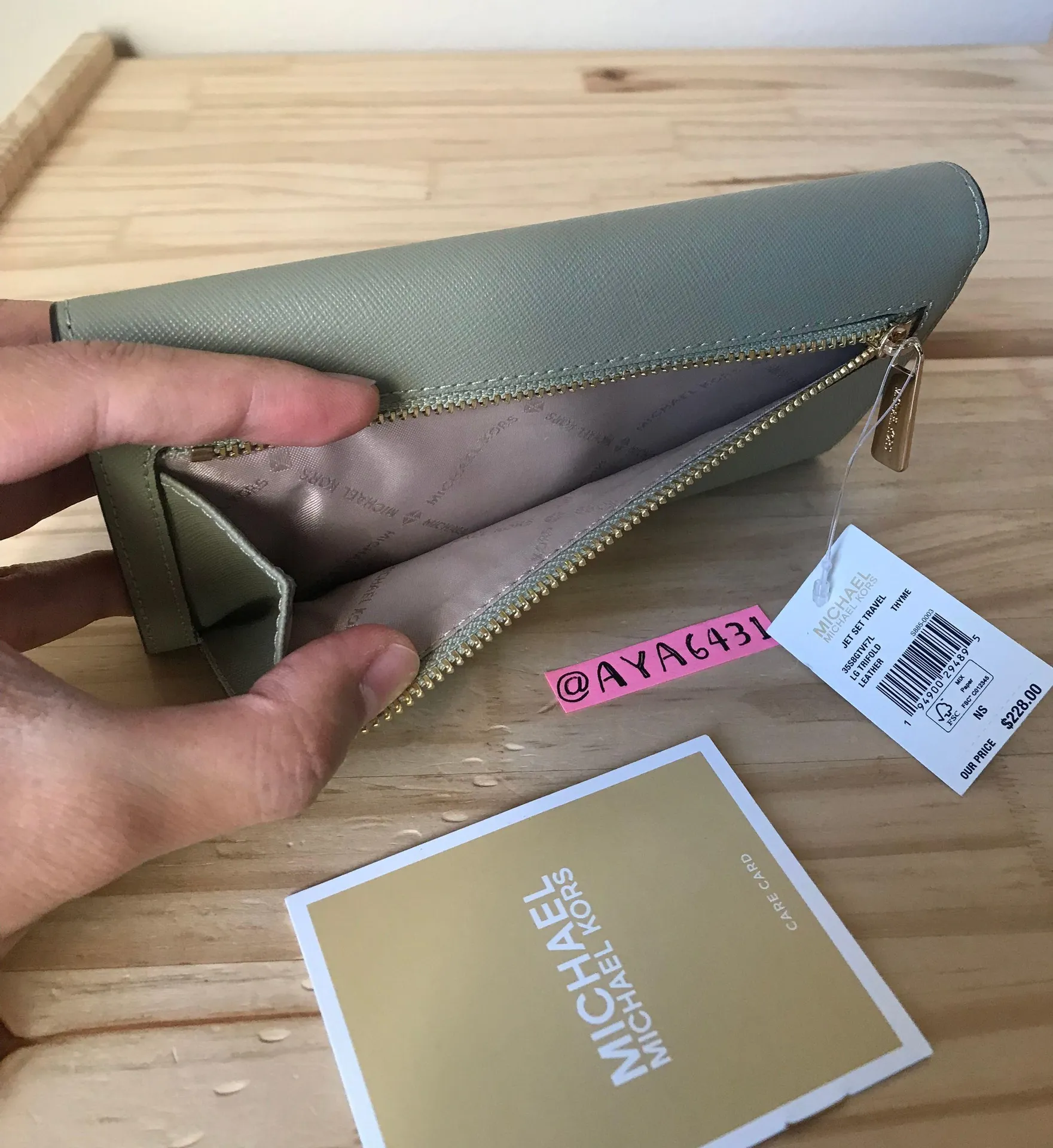 Michael Kors Wallet - Image 5