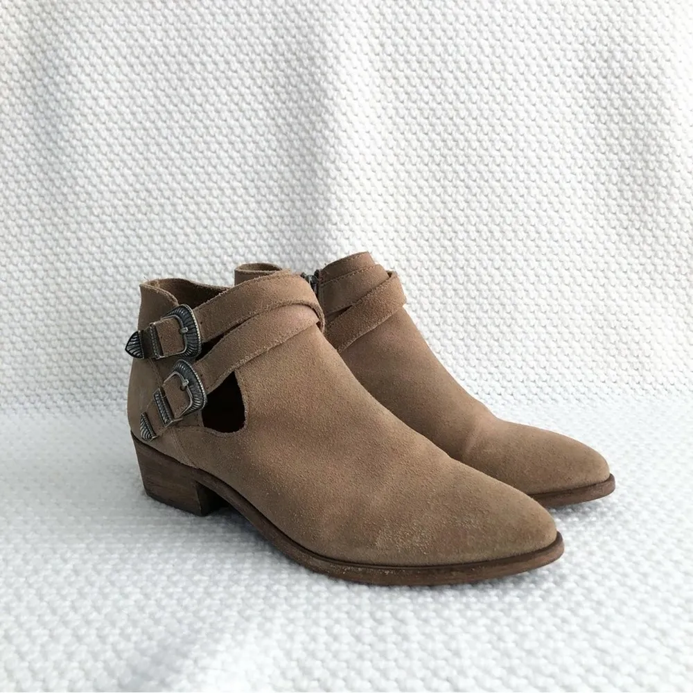 Frye Beige Taupe Suede Ray Western Shootie Ankle Boot Double Silver Buckles 7 - Image 4