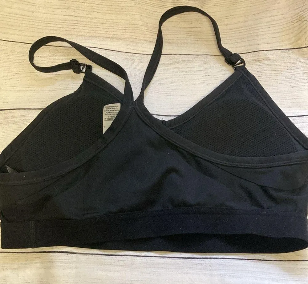 sports bra size large - Image 3