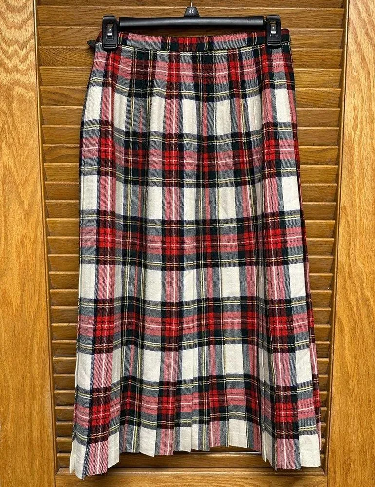 Moffat Weavers Tweed Plaid Red and Black Women's Skirt (Kilt) - Image 2