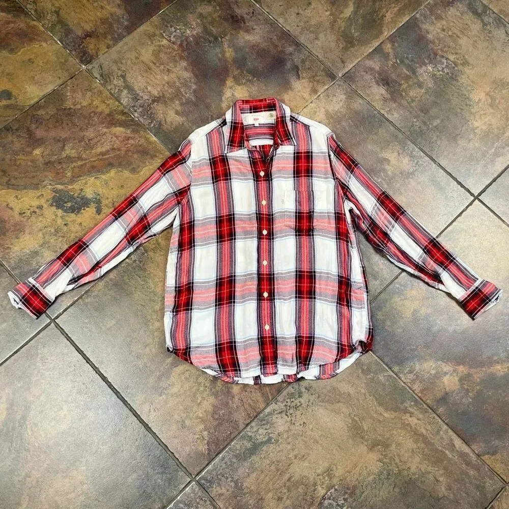 Levi’s Boyfriend Fit Plaid Button Down Blouse Medium - Image 3