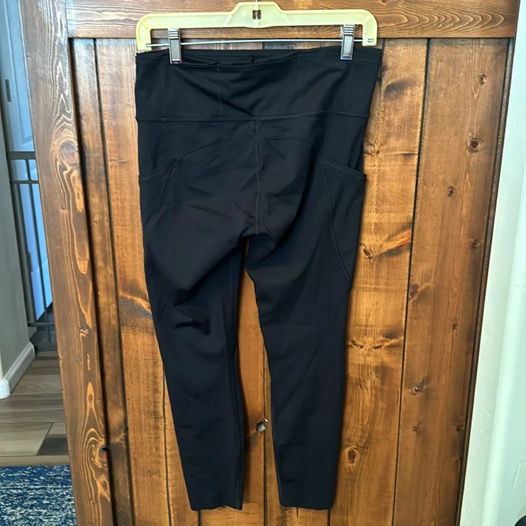 Lululemon Fast & Free 7/8 Tight II *Non-Reflective Nulux 25, Size 4 - Image 5