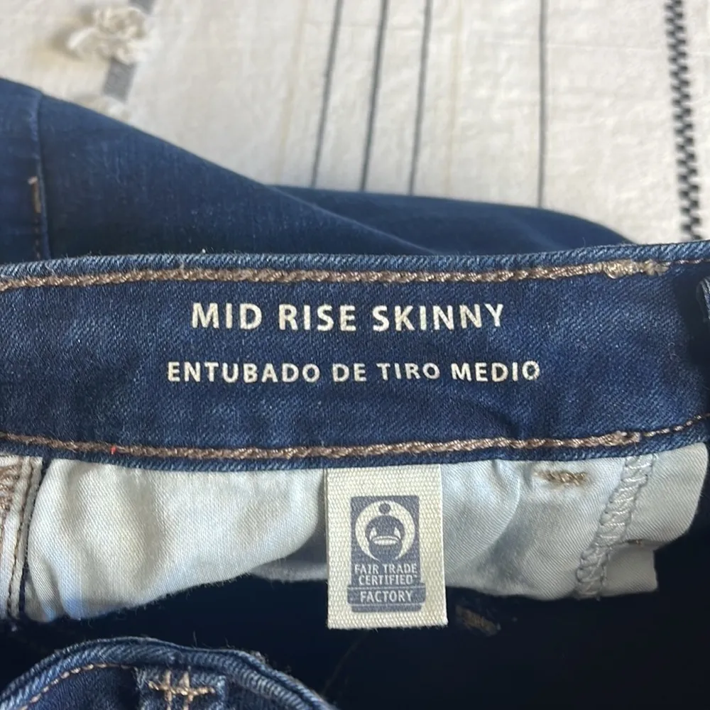 Universal thread • mid rise skinny fair trade certified jeans - Image 9