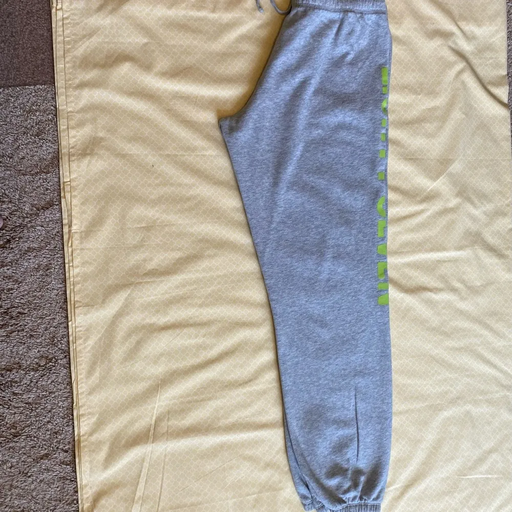Aeropostale  Women Cinched Sweatpants - Image 4
