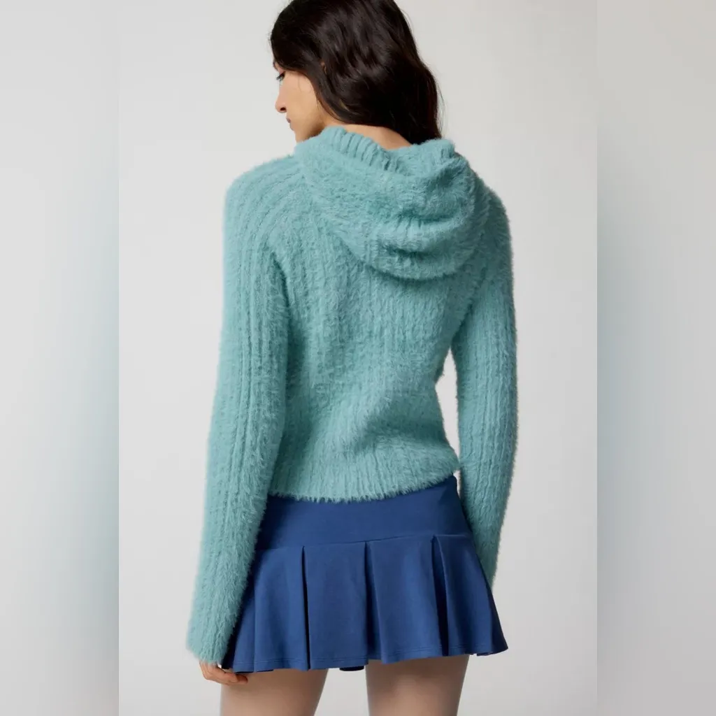 Urban Outfitters iets Frans… Eyelash Shrunken Hoodie Sweater Sweatshirt Large - Image 4