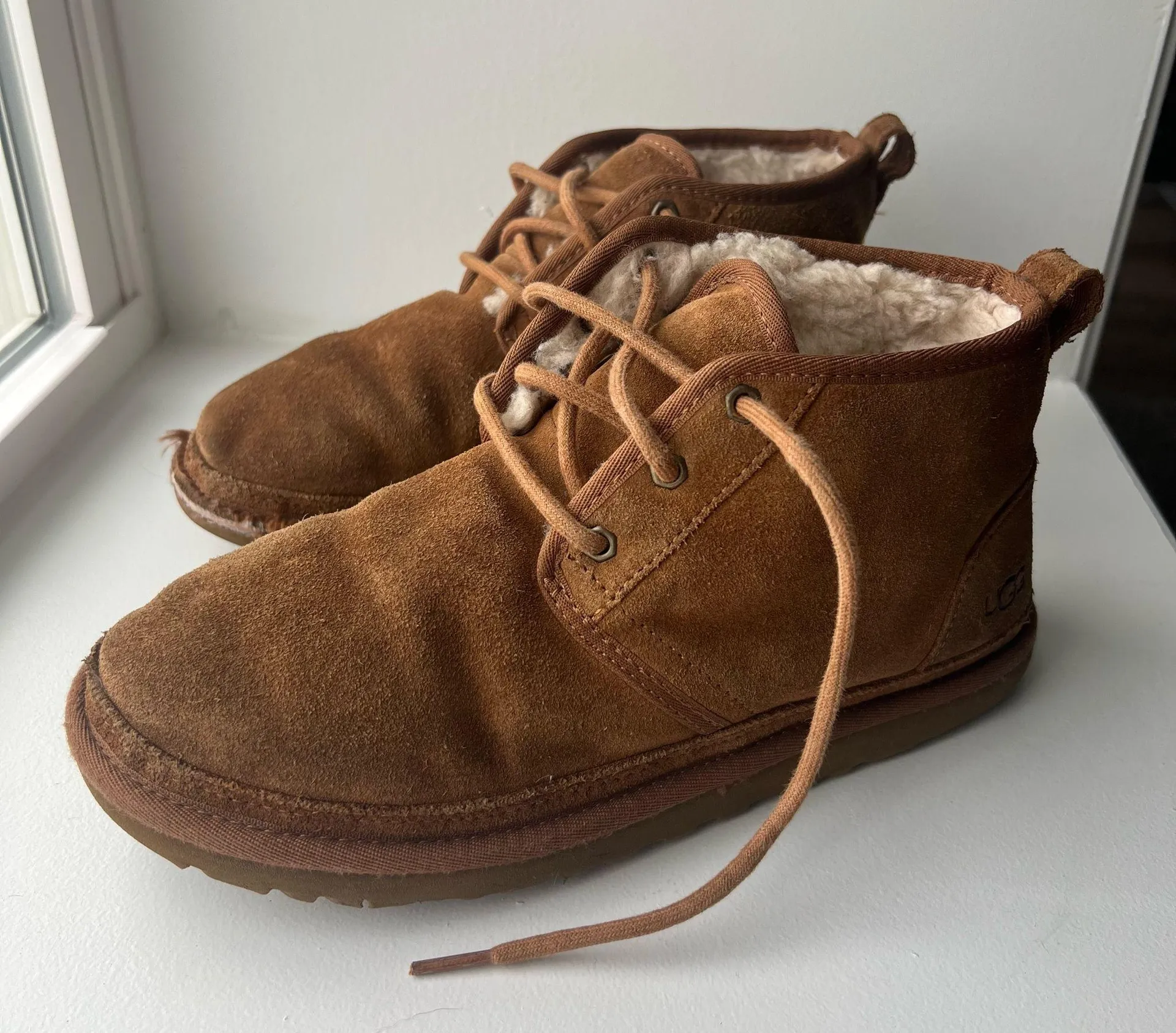 UGG Neumel II Chukka Boots Chestnut - Image 3