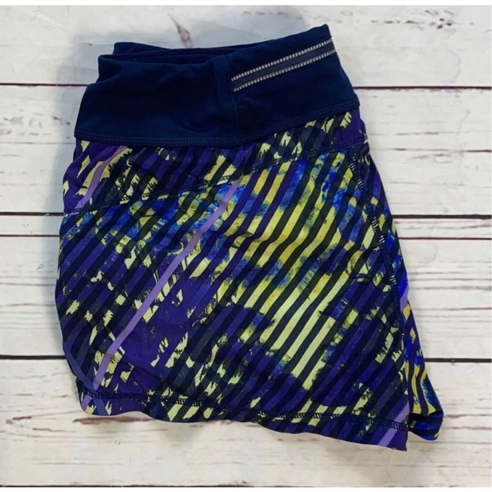 Athleta Pulse Printed Running Shorts Size Small - Image 15