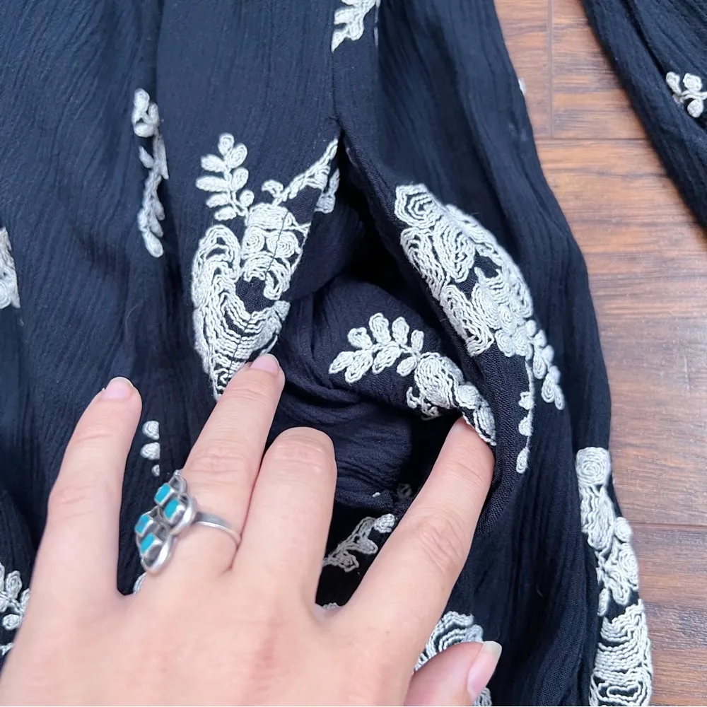 Free People • Embroidered Austin Mini Dress black cream floral flowy swing Emma - Image 9