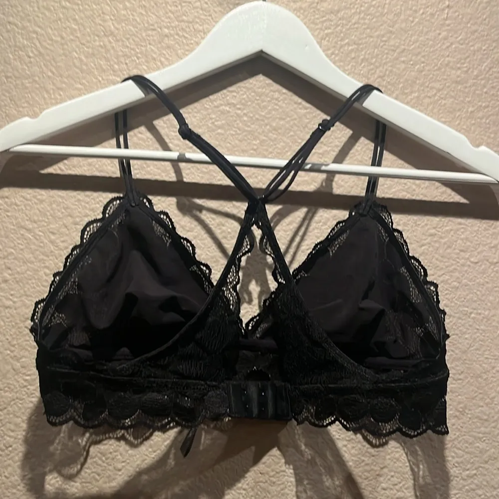 Aerie Women’s Black Lace Bralette Size Medium - Image 5
