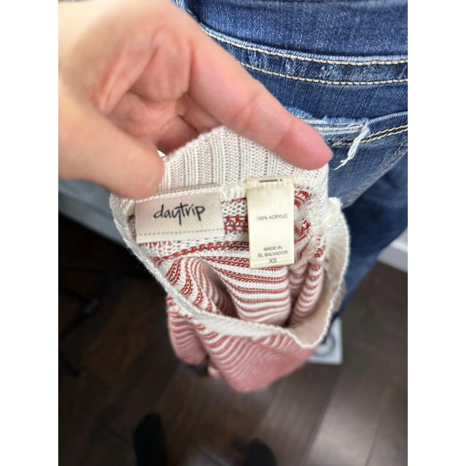 Beautiful Daytrip Top Size XS - Image 6