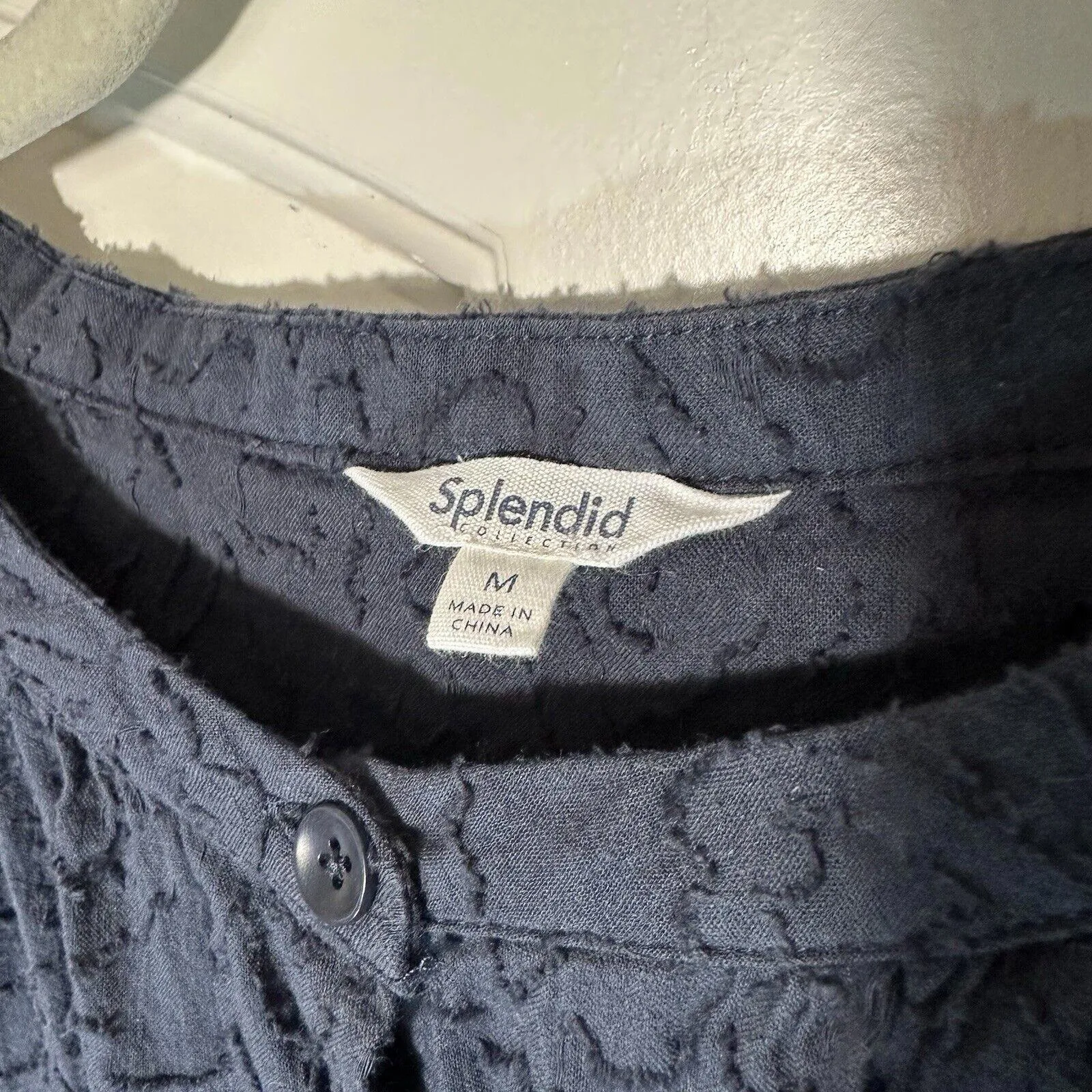 Splendid  Pierce Embroidered Blouse Textured Puff Sleeve‎ Button Down Navy Medium - Image 3