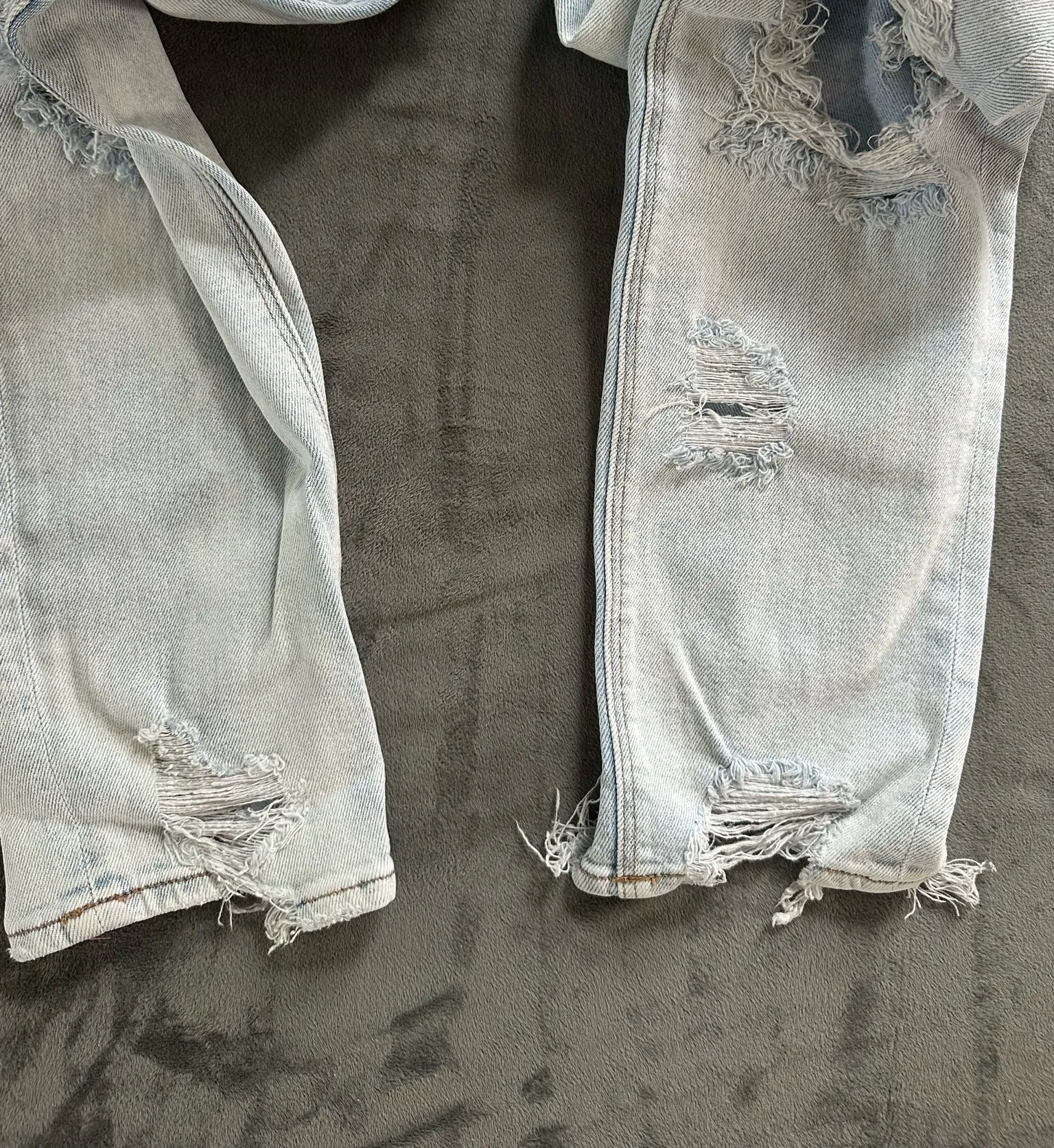 American Eagle Jeans - Image 2