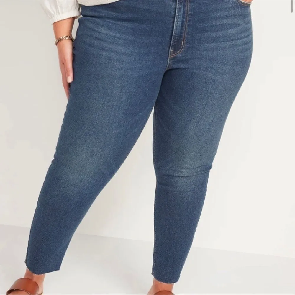 Old Navy Mid-Rise Rockstar Super-Skinny Cut-Off Ankle Jeans NEW Plus Size 26 - Image 4