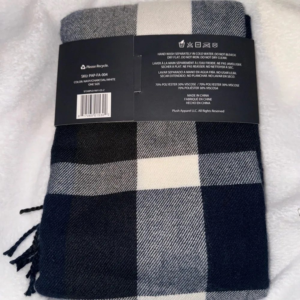 Brand New Ultra Soft Plaid Scarf - Image 2