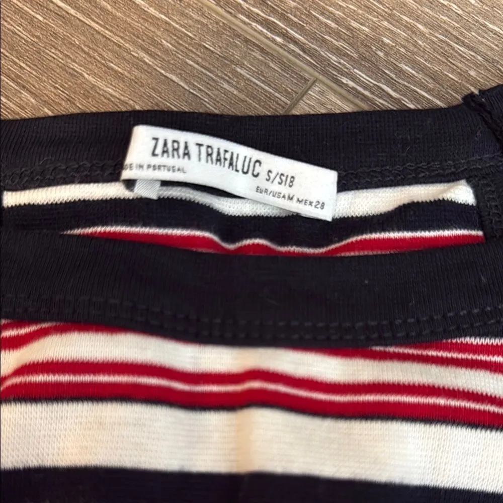 Zara White and Red Sleeveless Crop Tank Top with Striped Pattern - Image 2