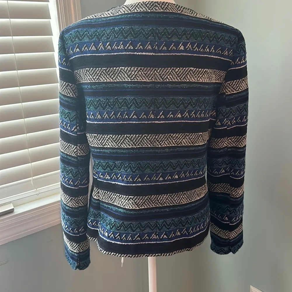 Tahari Mixed Media Open Front Jacket black blue & white design size 10 - Image 3