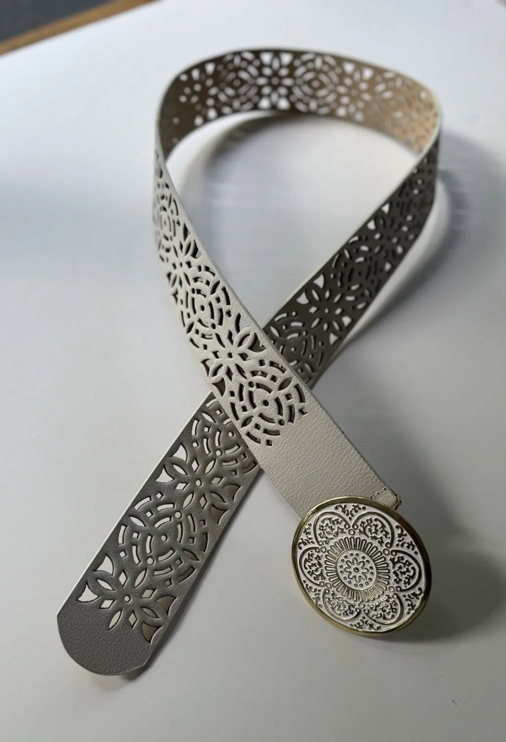 Coldwater Creek White Leather BELT Large Gold Tone Buckle X1 / XL Scroll 48” - Image 1