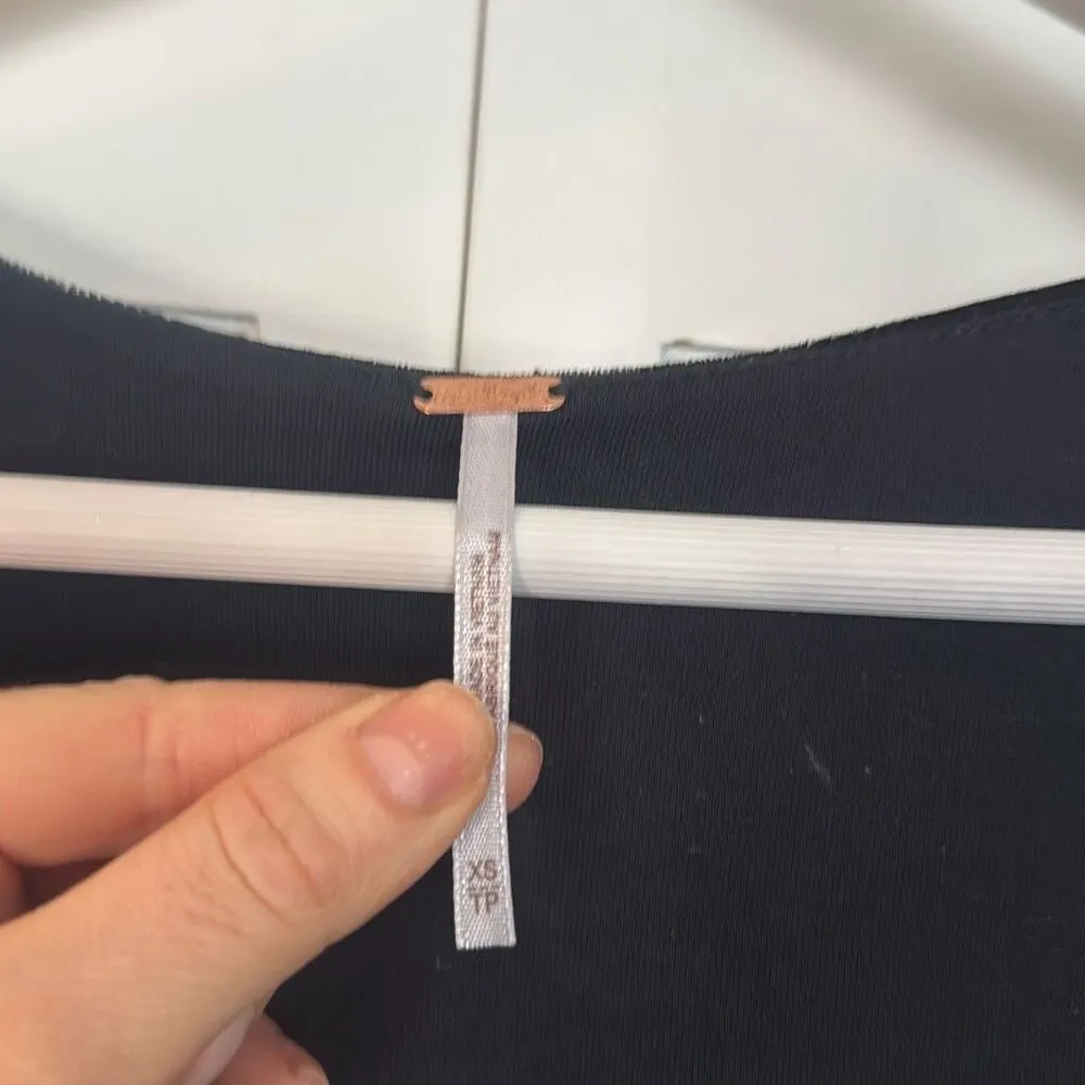 Free People perfect date black velvet cowl neck blouse xs - Image 6