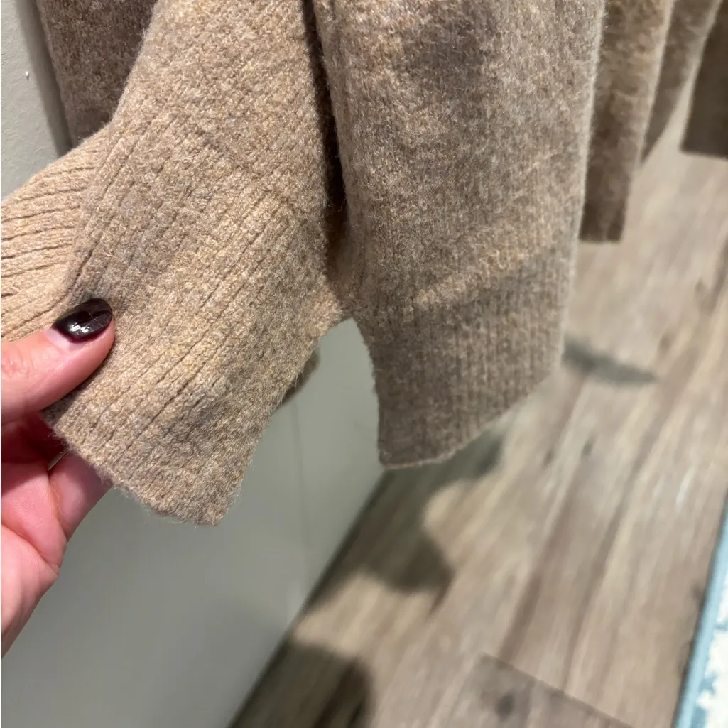 J. Crew Women's Camel Crew Neck Sweater - Image 6