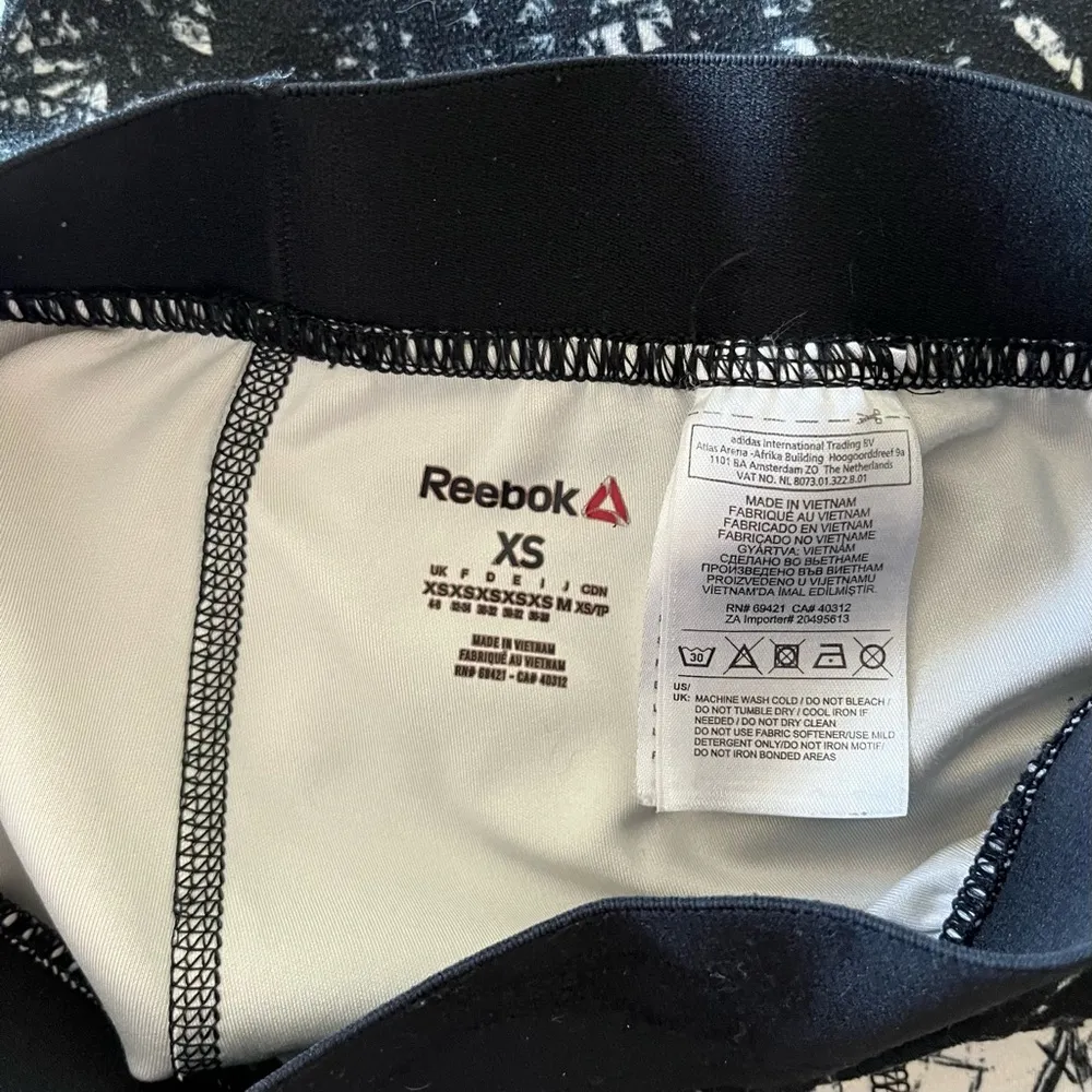 Reebok Women's Cardio Spike Training Black and White Speckle Leggings Size XS - Image 12