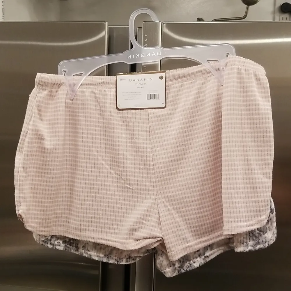 💕DANSKIN💕 PJ Prints & Solid Ribbed PJ Shorts 2Pk Pink & Gray Pattern Large NWT - Image 2