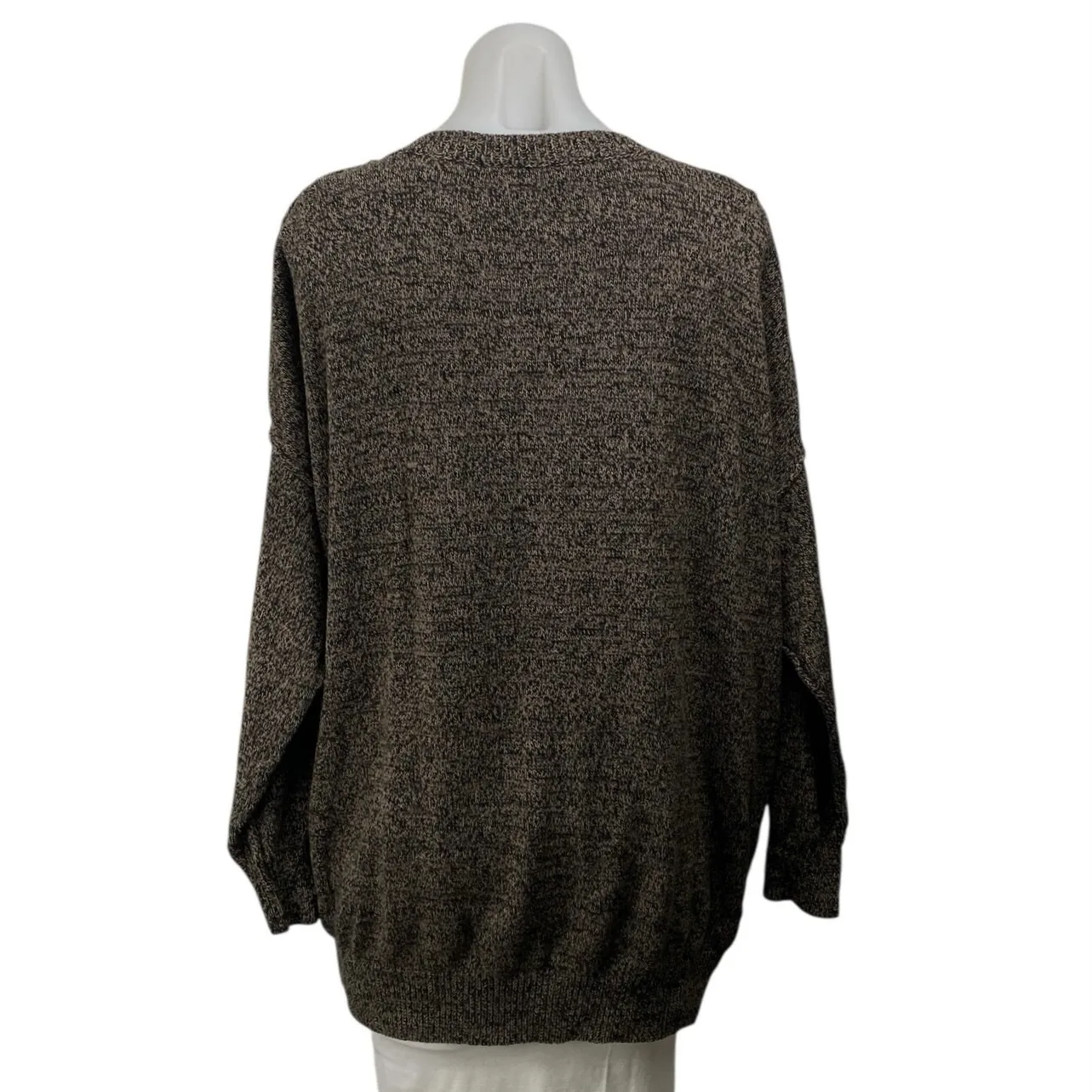 BCBGeneration Women's Gray V Neck Pullover Knit Long Sleeve Sweater Top Size M - Image 3