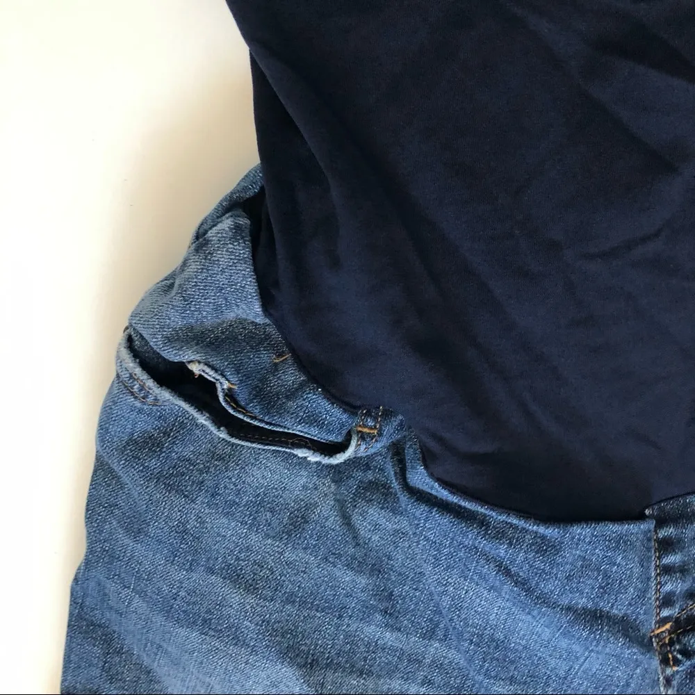 for target maternity shorts XS - Image 5