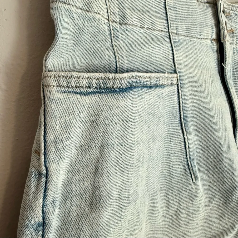 M Jeans by Maurice’s Light Blue High-Waisted Jean Shorts with Frayed Hem - Image 10