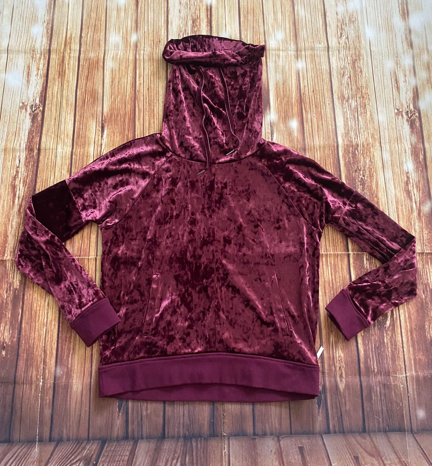 Velvet Funnel Neck Sweatshirt Sz M - Image 4
