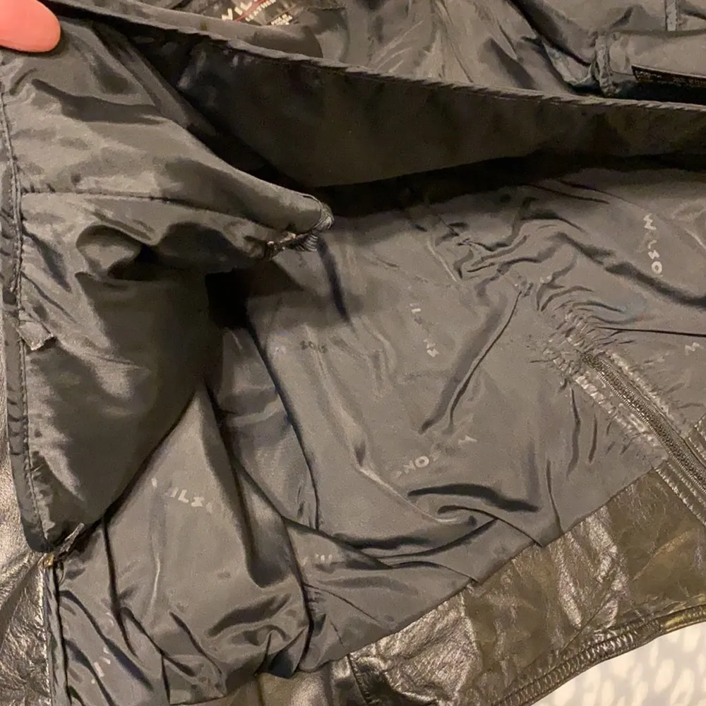 wilson's leather Vintage 90s  Thinsulate black leather moto jacket, size medium - Image 14