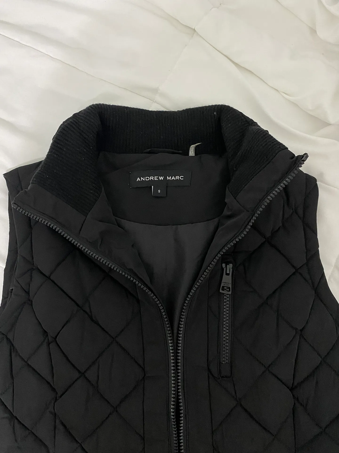 Andrew Marc Quilted Vest - Image 6