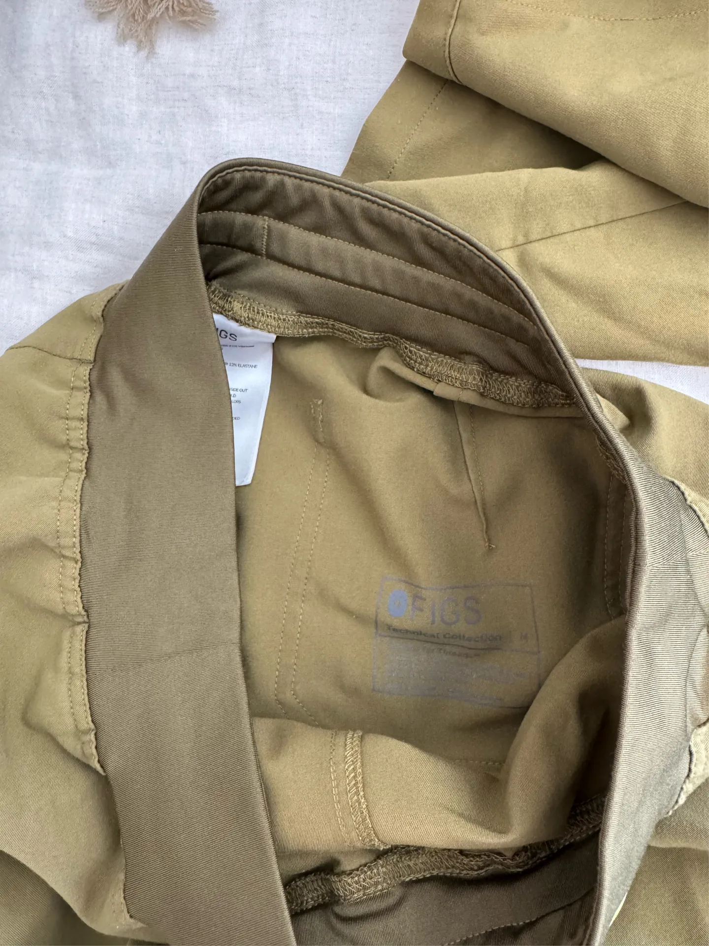 FIGS Scrub Set Women’s - Image 2