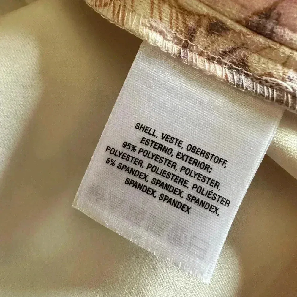 Floral skirt with ruffle, women size 8, cream, yellow, pink - Image 5