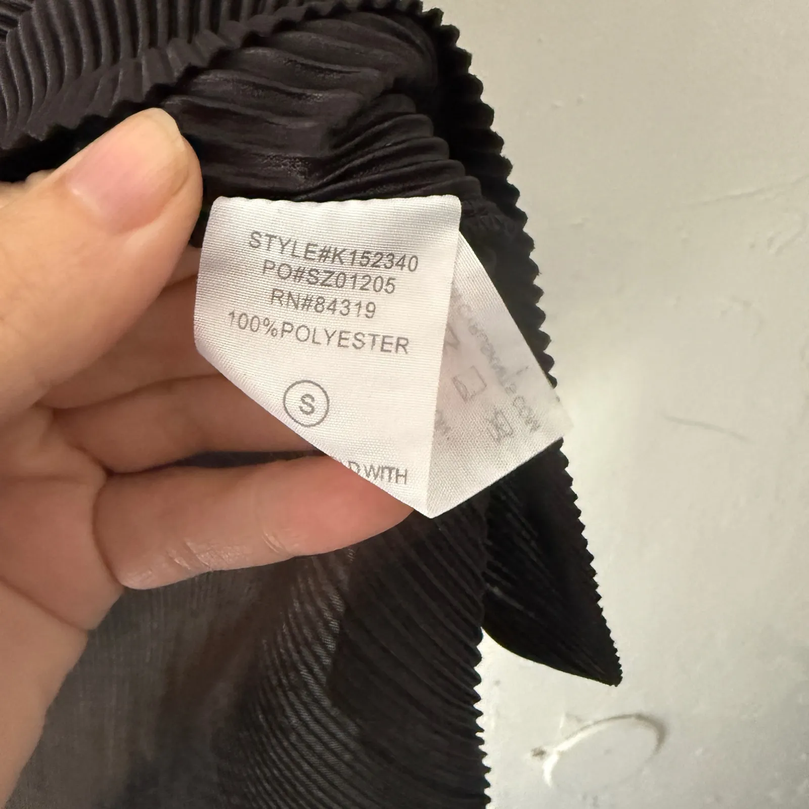 Cyrus‎ NWT Black Pleated Short Sleeve Scoop Neck Top  Size S Party Whimsigoth - Image 3