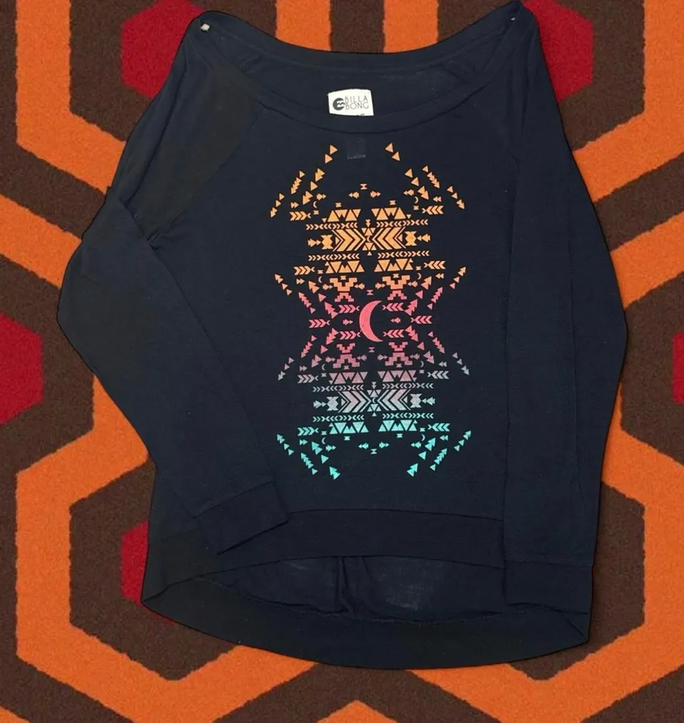 Vintage Black Tribal Print Long-Sleeve Top - Image 1