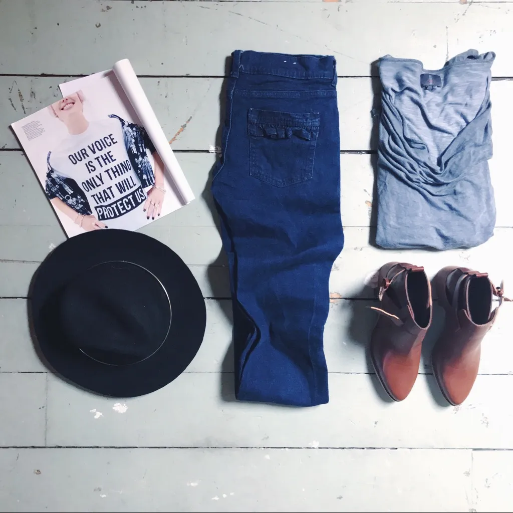 Y2K Ruffled Skinny Denim | Size 7 - Image 2