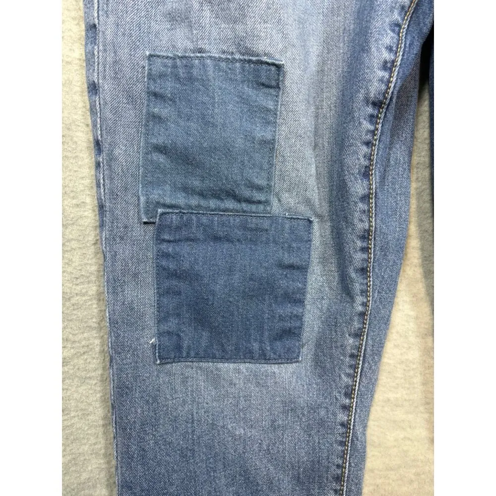Universal Thread‎ Boyfriend Jeans With Patches Frayed Hem Size 10 - Image 3
