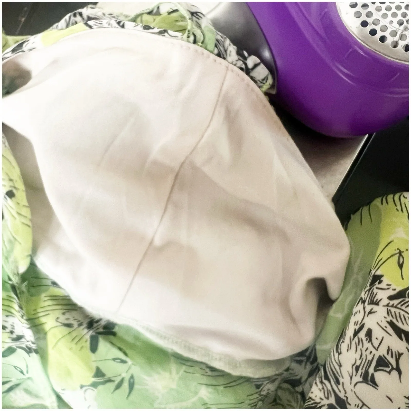 JKLA California Women’s Y2K Tank Chiffon Size Large Green White Sweetheart Neck - Image 14