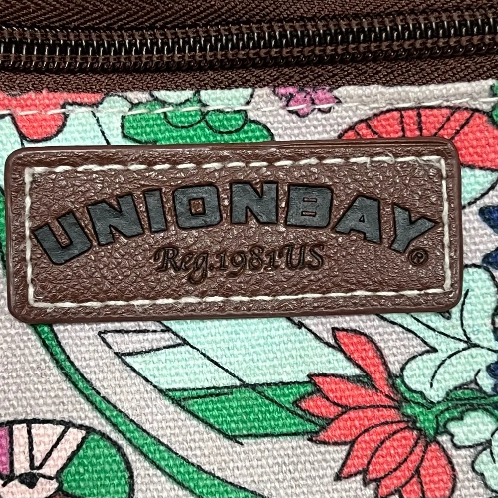 Unionbay Floral Crossbody Bag Fanny pack 3 zippered compartments - Image 2