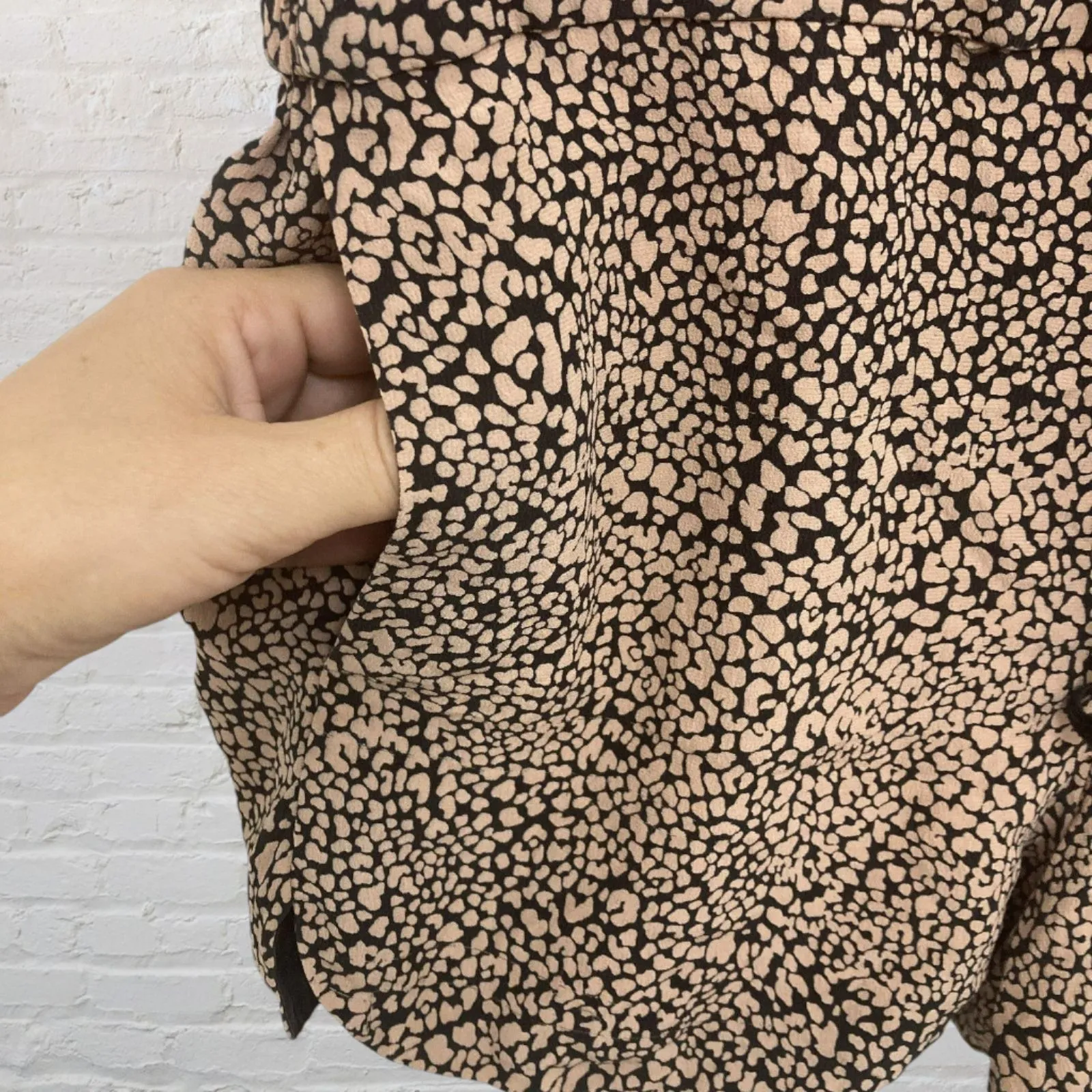 Robert Rodriguez Silk Romper Size 2 Animal Print Black Pink Designer Shorts - Image 9