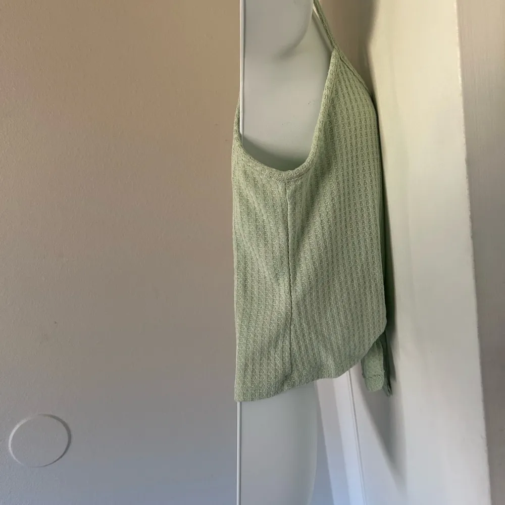 Forever 21 Green Tie Front Camisole Large - Image 3