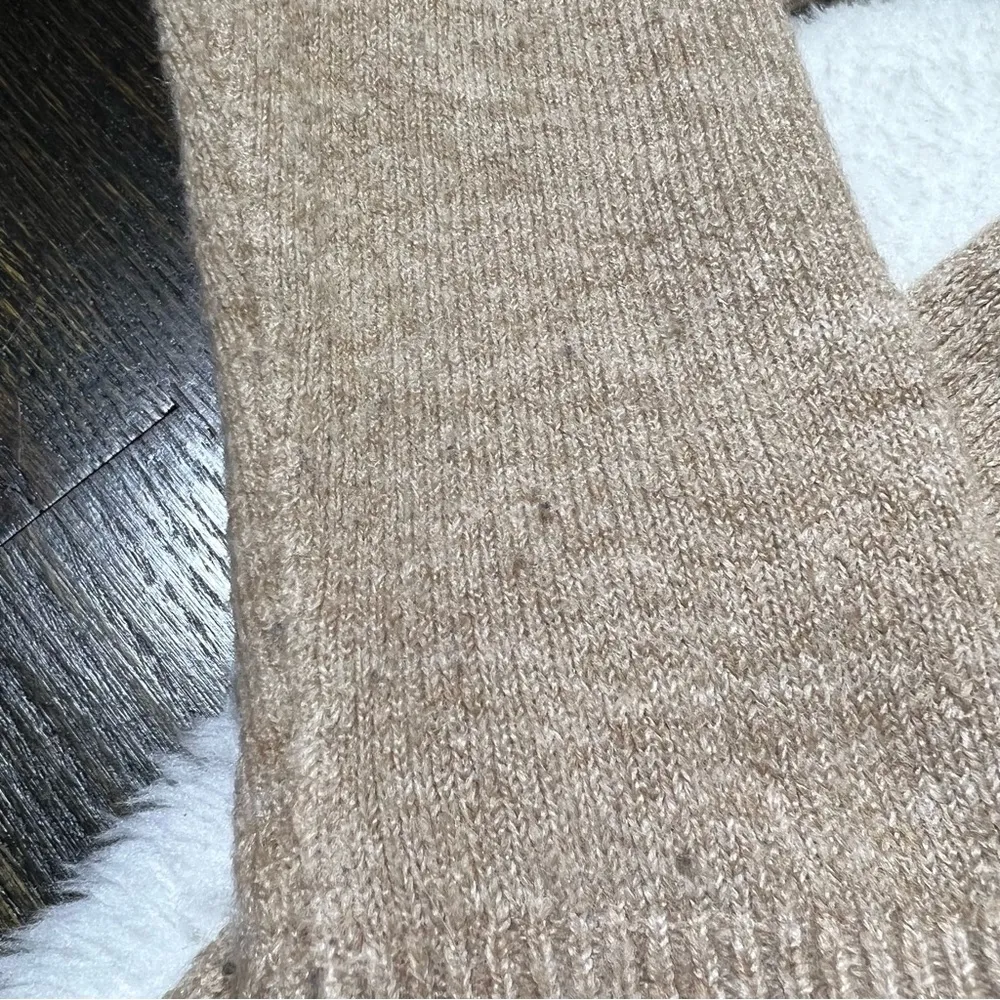 Old Navy Tan Knit Button Front Cardigan - Image 9