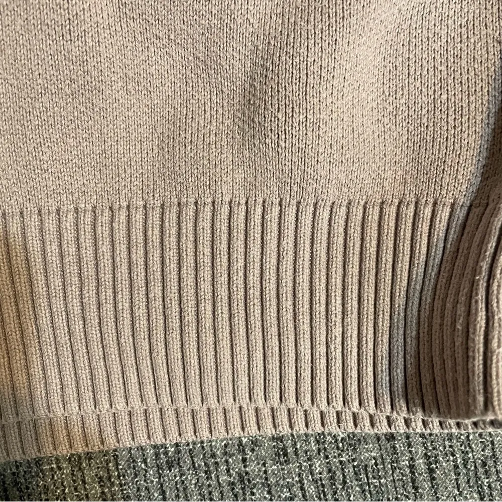 Vans Women’s/Juniors Cropped Long Sleeve Top - Image 8