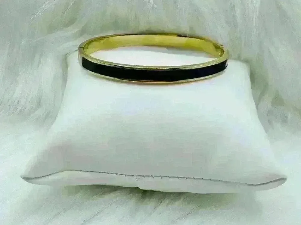 The Classic Style Bangle in Black - Image 2