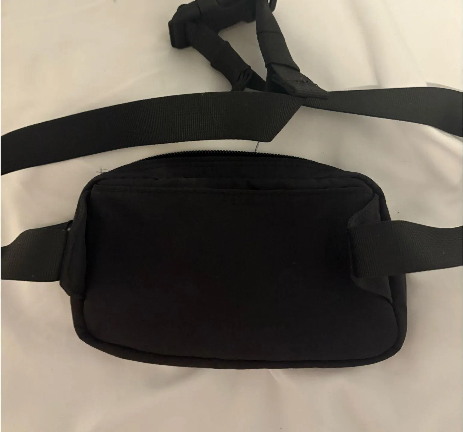 Mini lululemon belt bag - Image 2