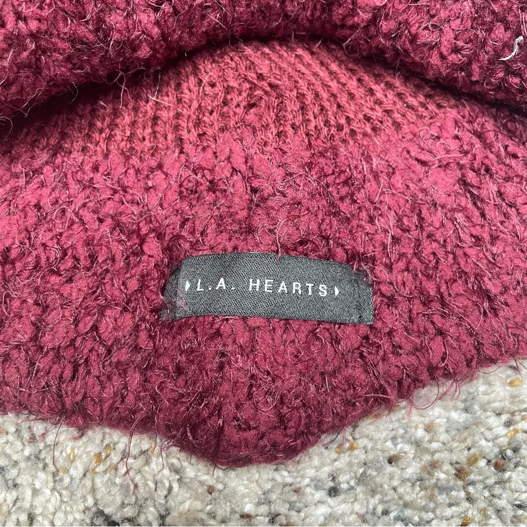 L.A. Hearts Fuzzy Knit Beanie Hat Burgundy One Size NWT PacSun Winter Outerwear - Image 3