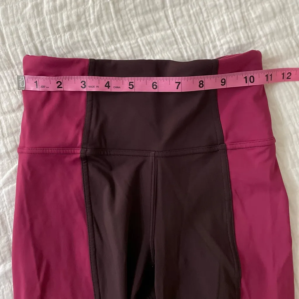 LULULEMON Wake & Train Tight Legging 28" in Black Satin / Star Ruby Size 2 - Image 12